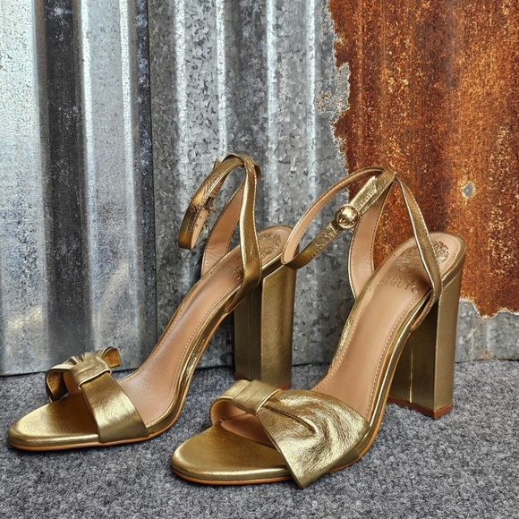 Vince Camuto Gold Block‎ Heel Sandals with Bow - Picture 1 of 8